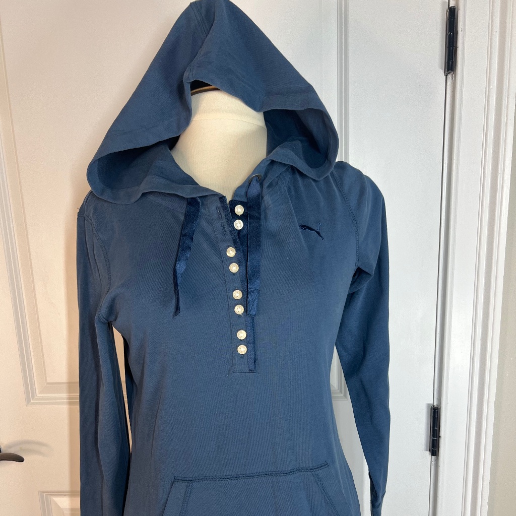 Puma Sz M Hooded Front Pocket Buttoned Long Sleeve Blue Light Weight Sweatshirt
